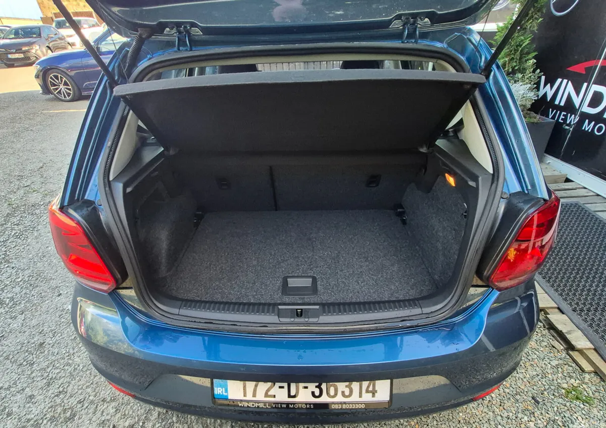 Volkswagen Polo Hatchback, Petrol, 2017, Blue