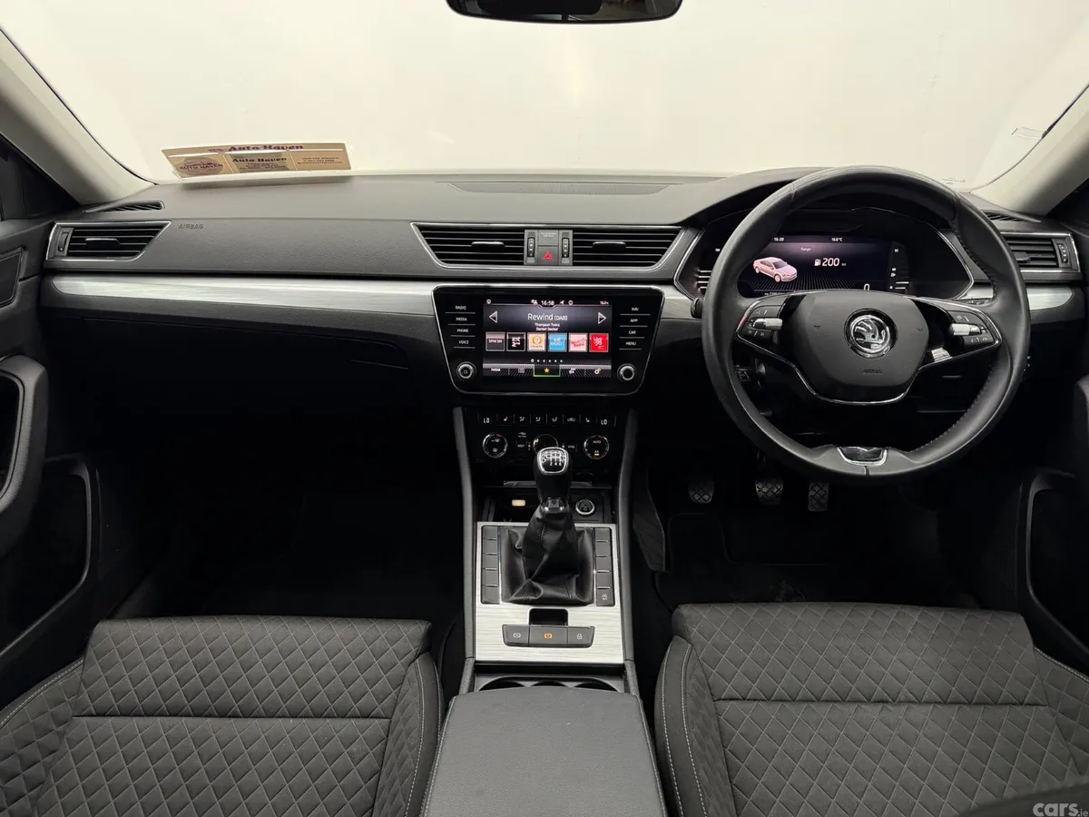 Skoda Superb Saloon, Diesel, 2022, Grey
