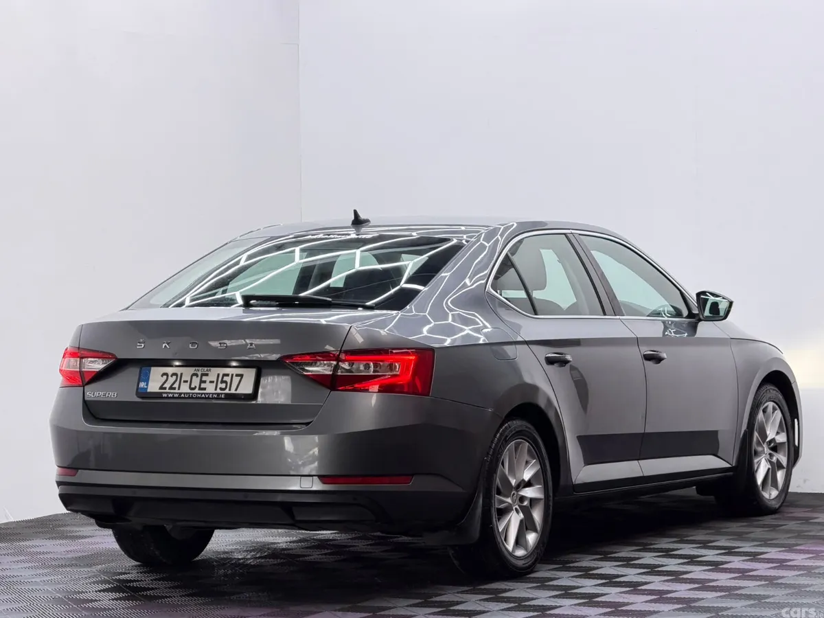 Skoda Superb Saloon, Diesel, 2022, Grey