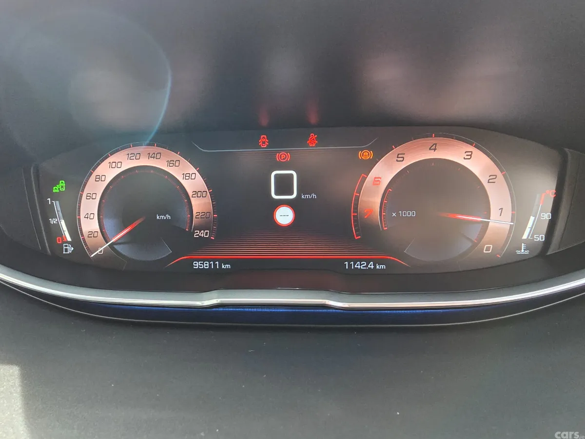 Peugeot 3008 MPV, Petrol, 2019, Grey