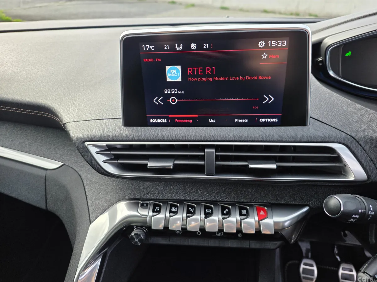 Peugeot 3008 MPV, Petrol, 2019, Grey