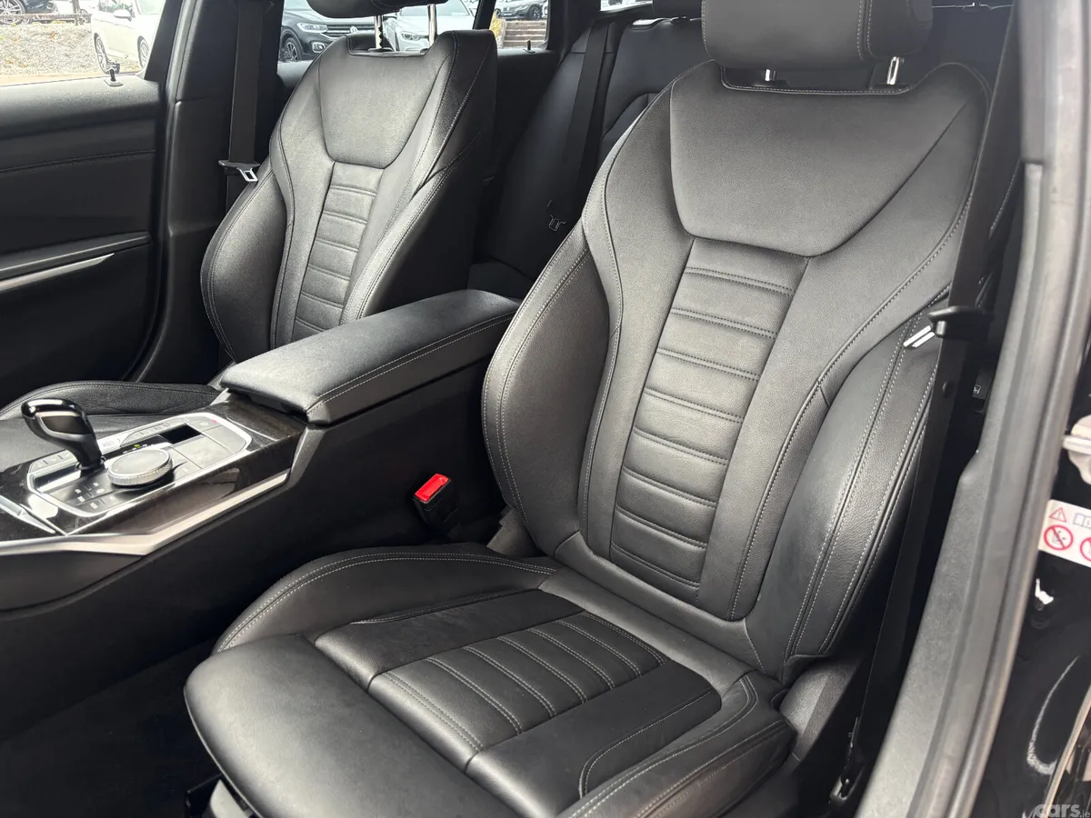 BMW 3-Series Estate, Diesel, 2021, Black