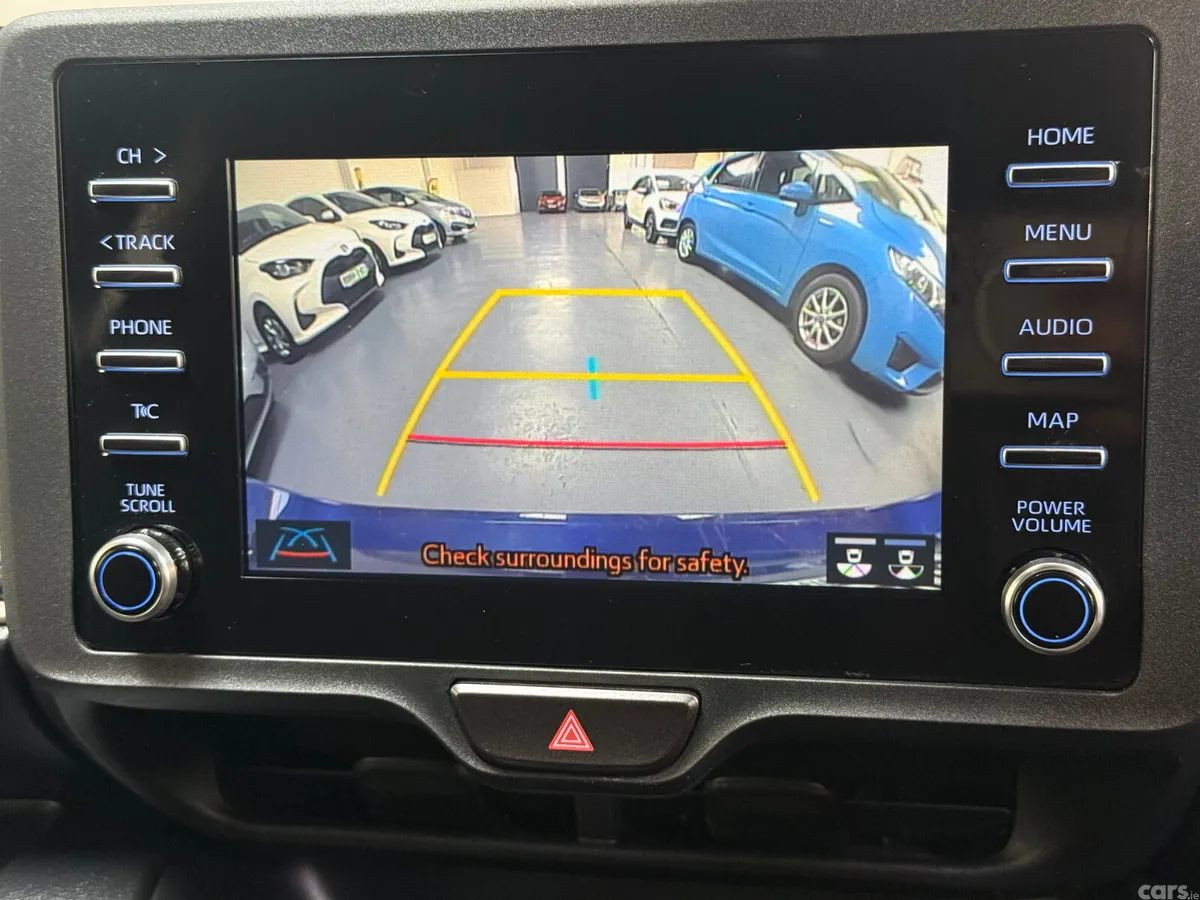 Toyota Yaris Hatchback, Petrol Hybrid, 2022, Blue