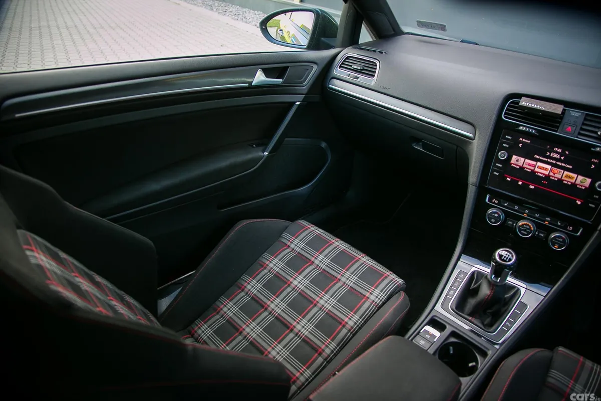 Volkswagen Golf Hatchback, Petrol, 2020, Grey