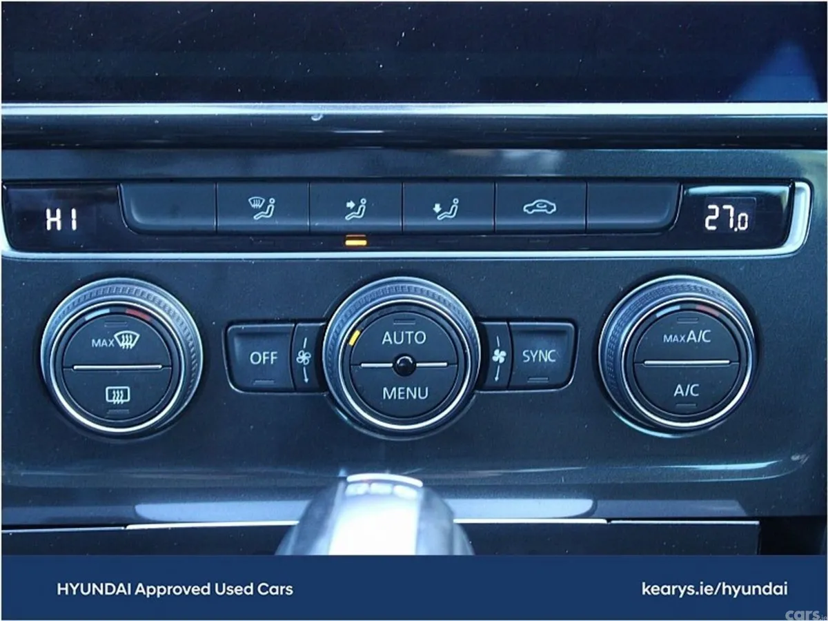 Volkswagen Golf Hatchback, Petrol, 2019, Red