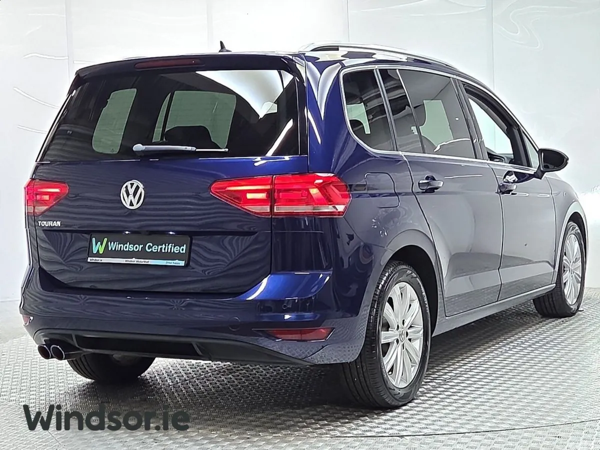 Volkswagen Touran MPV, Petrol, 2018, Blue
