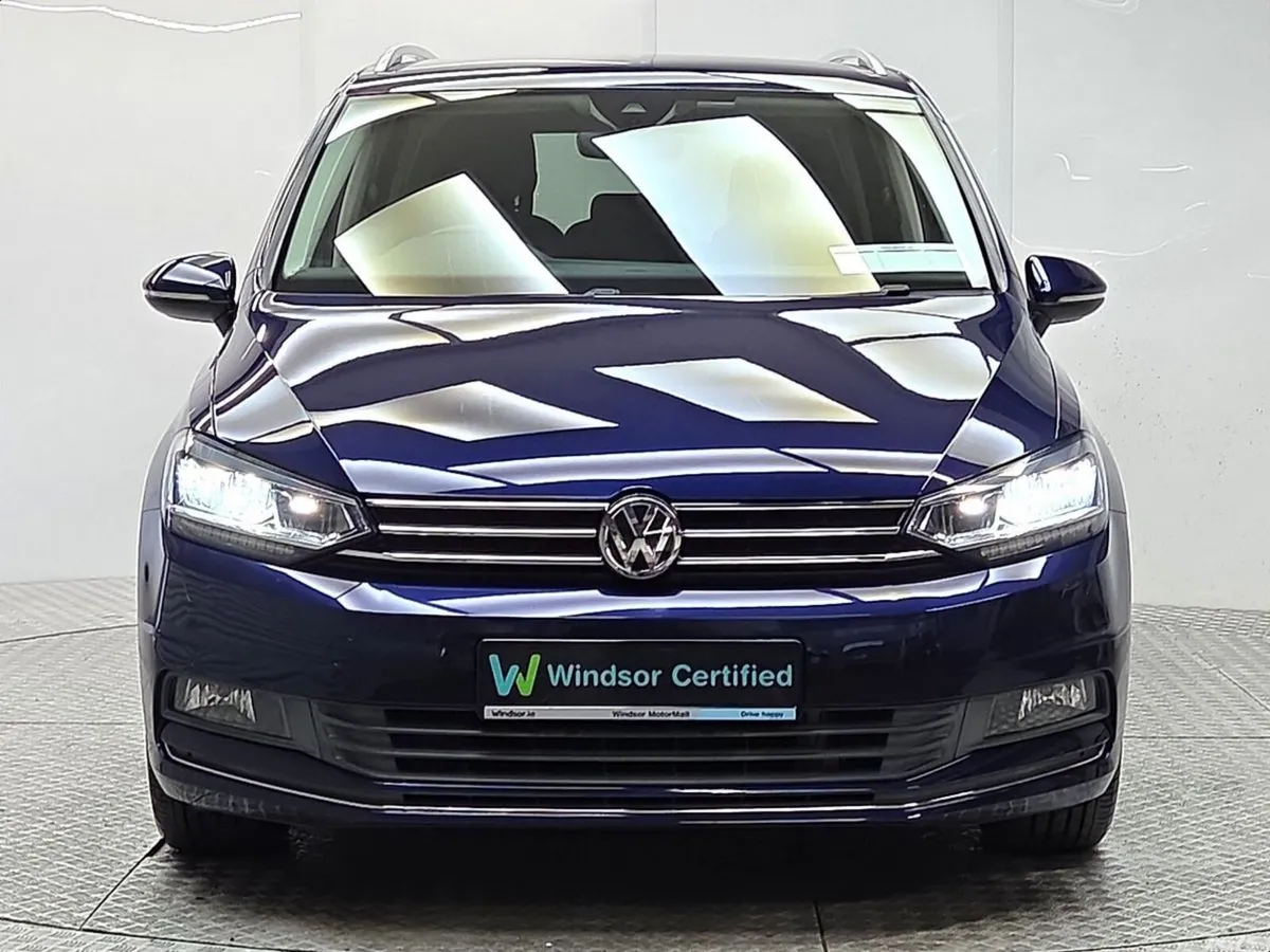 Volkswagen Touran MPV, Petrol, 2018, Blue