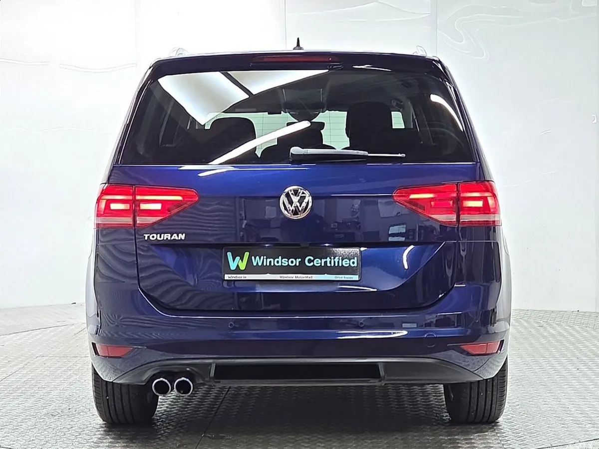 Volkswagen Touran MPV, Petrol, 2018, Blue