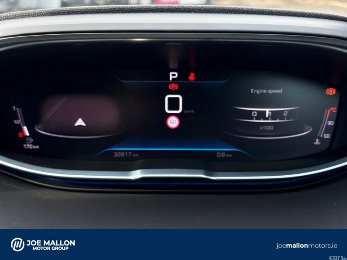 Peugeot 5008 MPV, Diesel, 2025, Blue