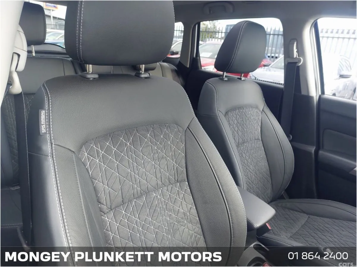 Suzuki Vitara SUV, Petrol Hybrid, 2023, White