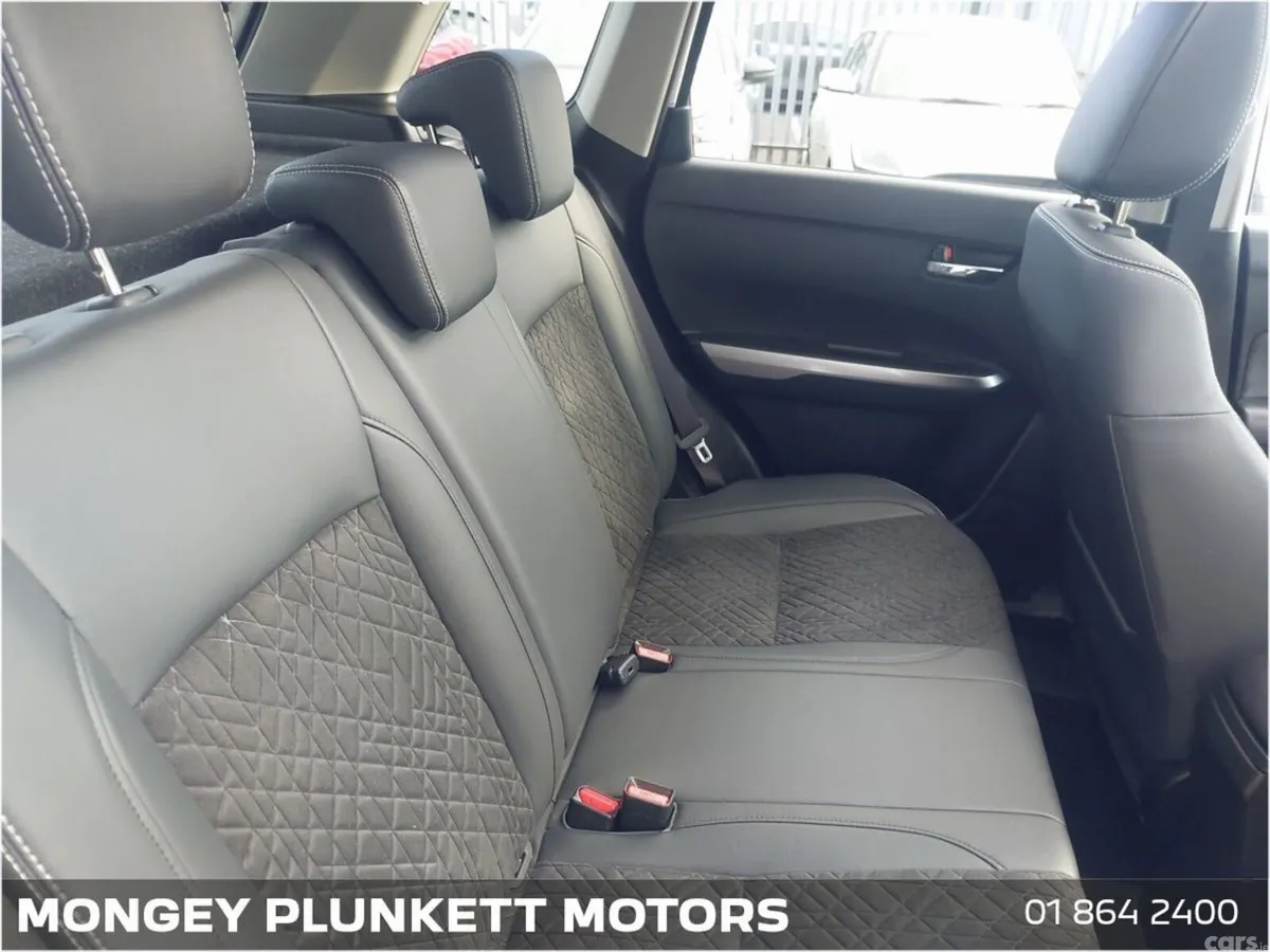 Suzuki Vitara SUV, Petrol Hybrid, 2023, White