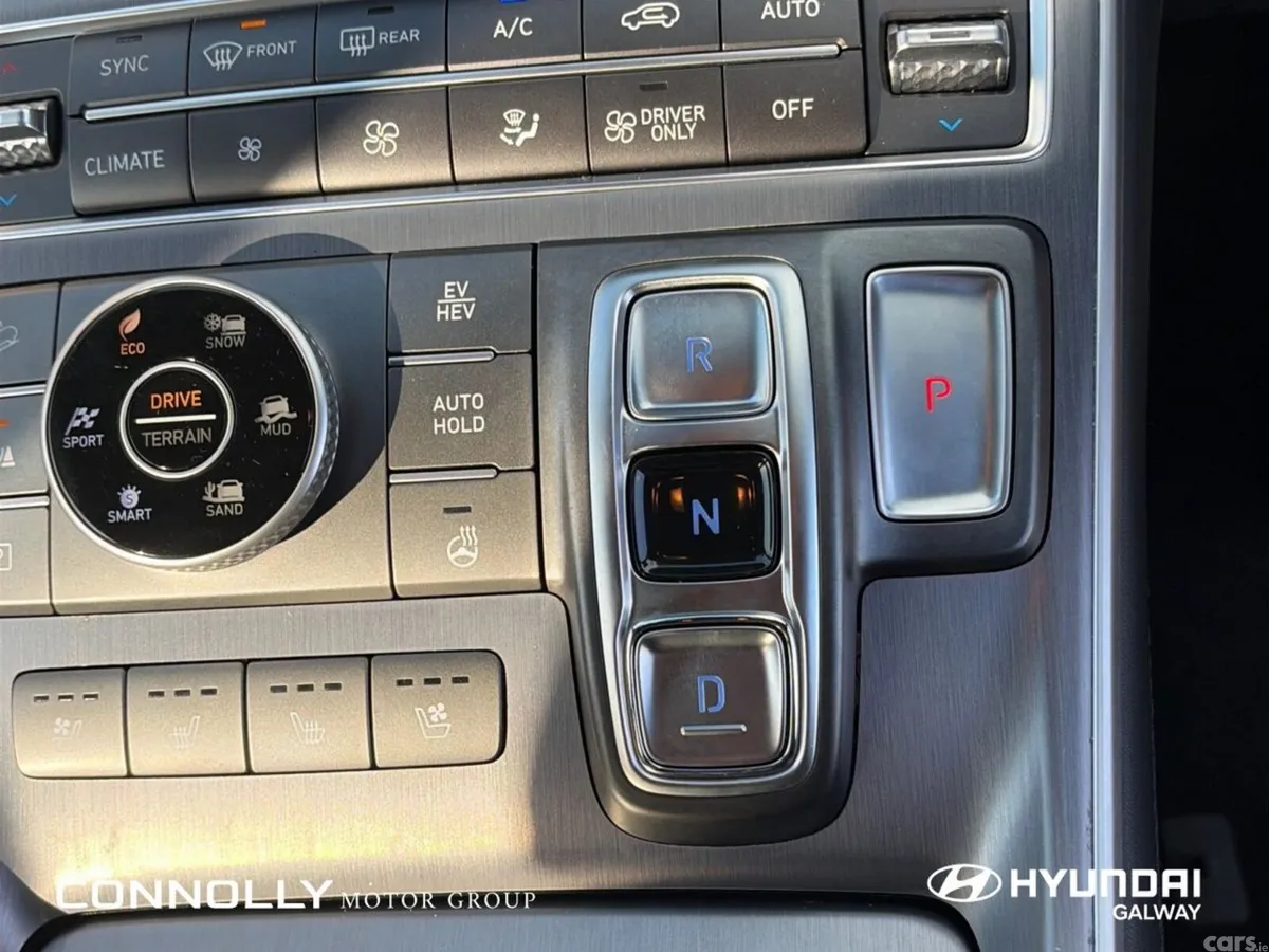 Hyundai Santa Fe SUV, Petrol Plug-in Hybrid, 2022, Grey