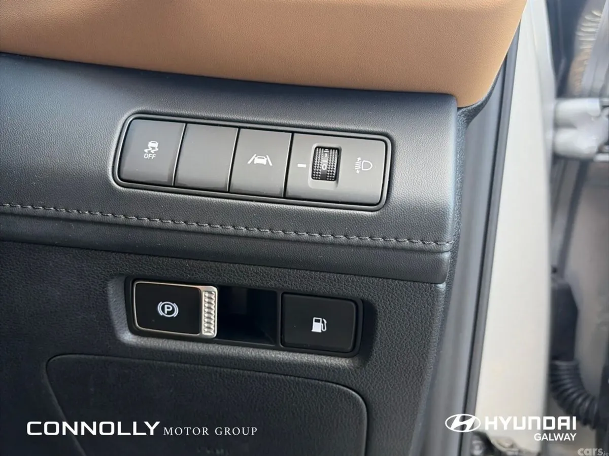 Hyundai Santa Fe SUV, Petrol Plug-in Hybrid, 2022, Grey