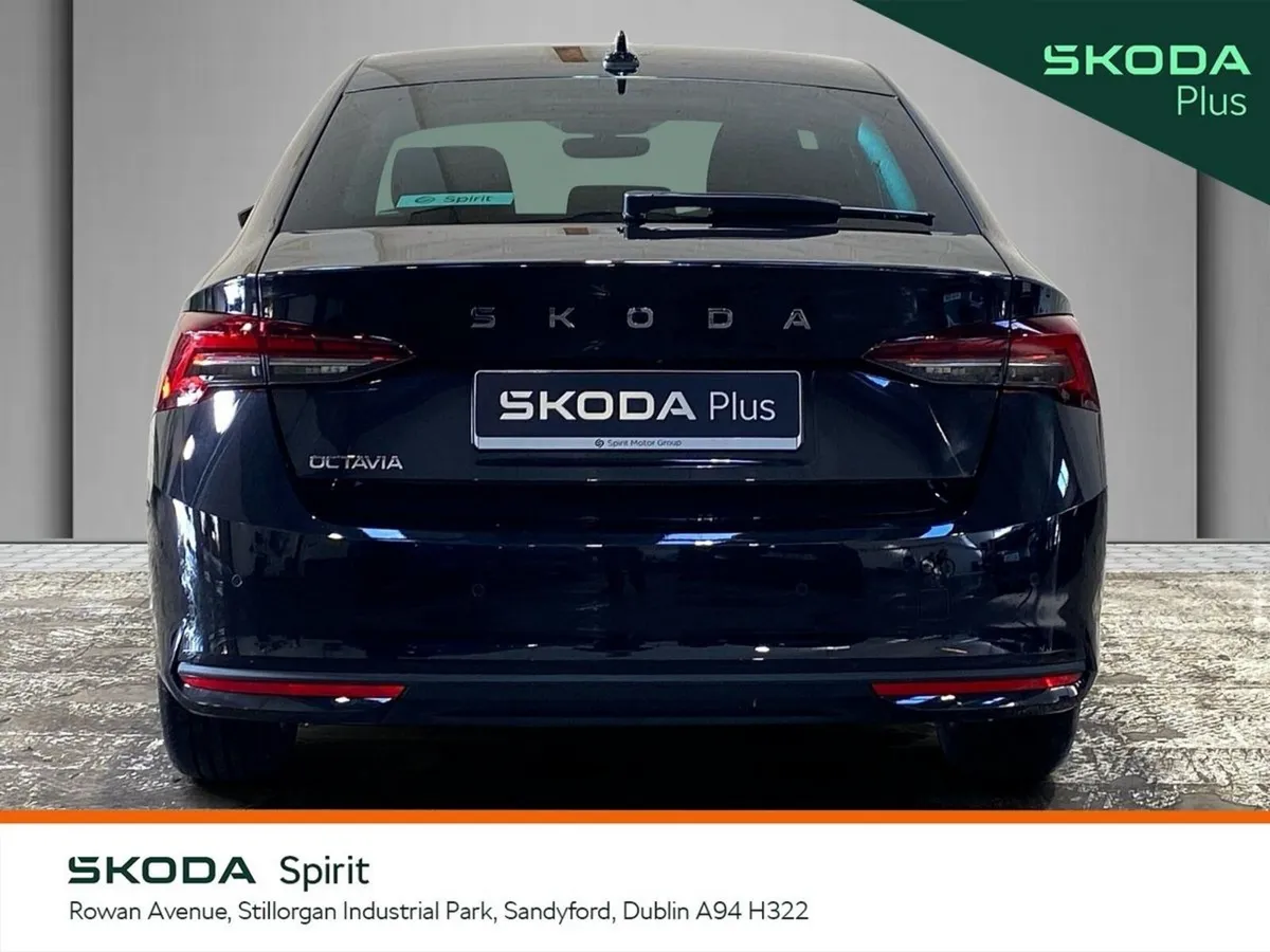 Skoda Octavia Saloon, Petrol, 2026, Black