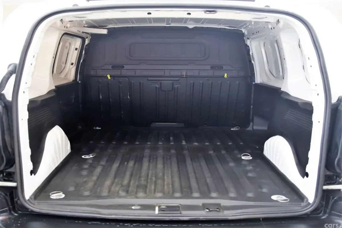 Peugeot Partner MPV, Diesel, 2022, White