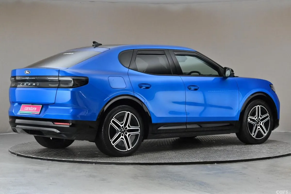 Ford Capri SUV, Electric, 2026, Blue