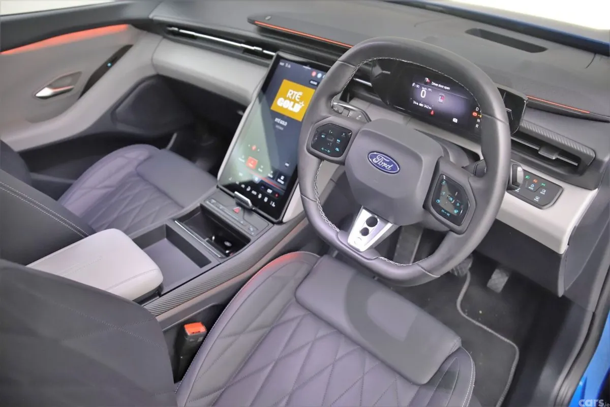 Ford Capri SUV, Electric, 2026, Blue
