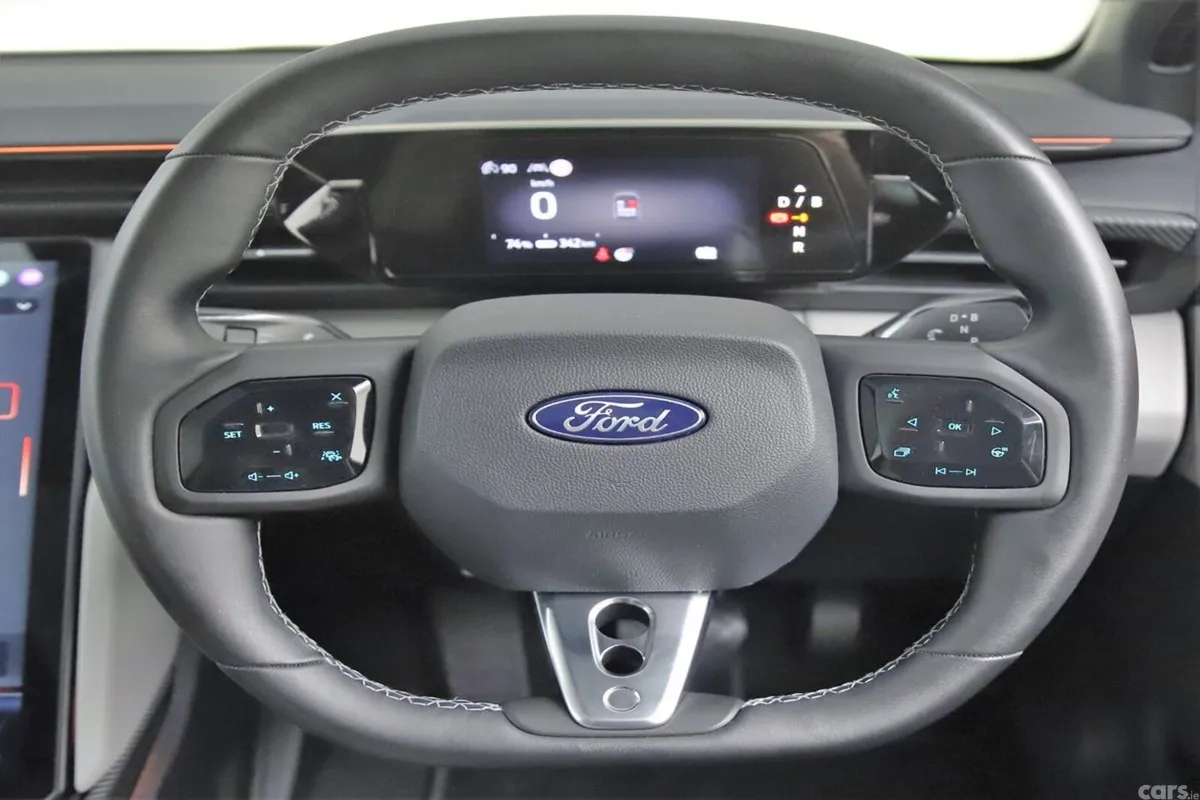 Ford Capri SUV, Electric, 2026, Blue