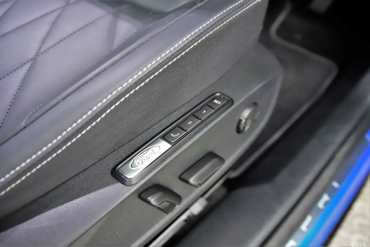 Ford Capri SUV, Electric, 2026, Blue
