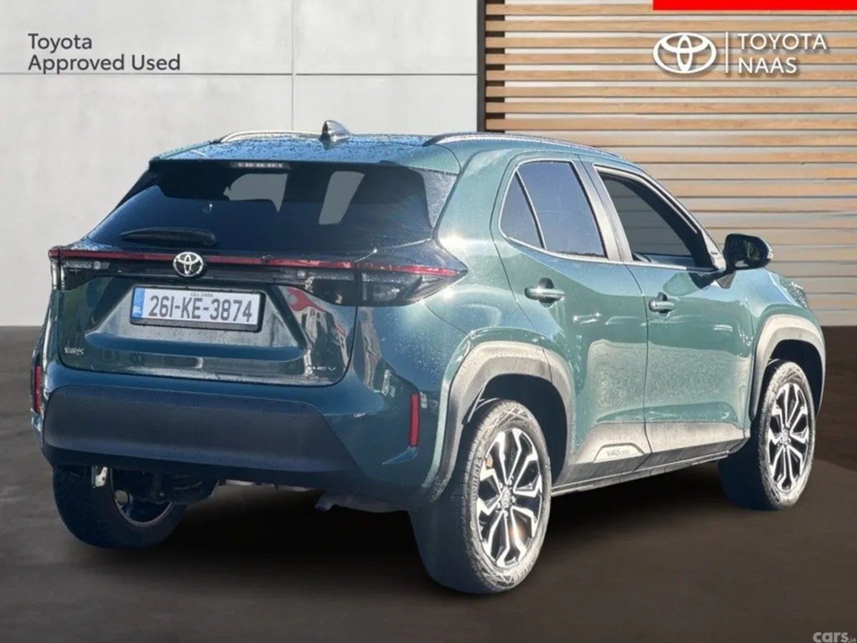 Toyota Yaris Cross Hatchback, Petrol Hybrid, 2026, Green