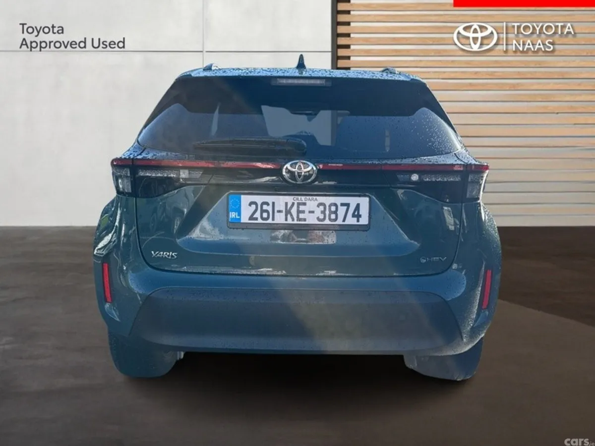 Toyota Yaris Cross Hatchback, Petrol Hybrid, 2026, Green