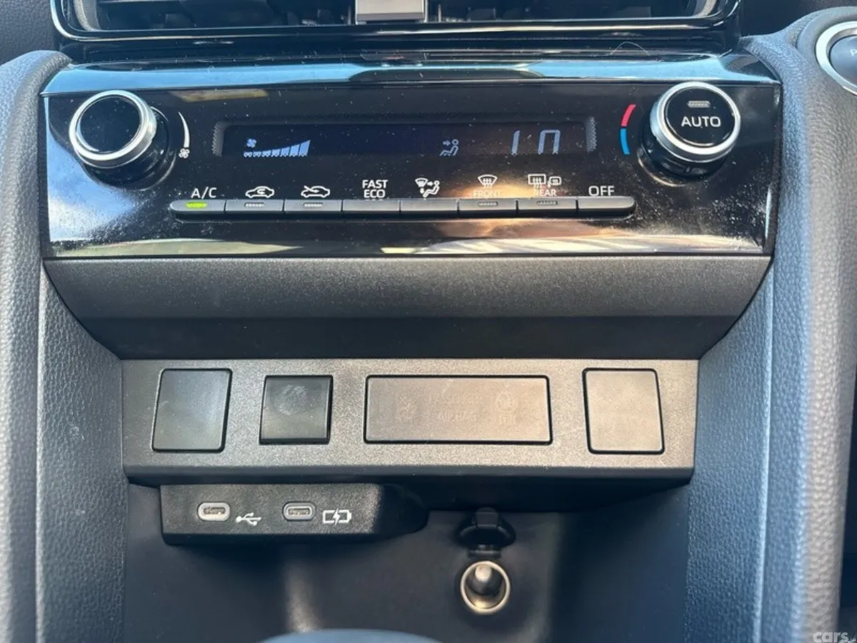 Toyota Yaris Cross Hatchback, Petrol Hybrid, 2026, Black