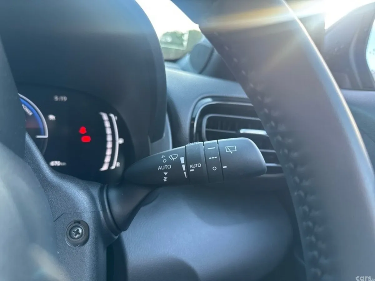 Toyota Yaris Cross Hatchback, Petrol Hybrid, 2026, Black
