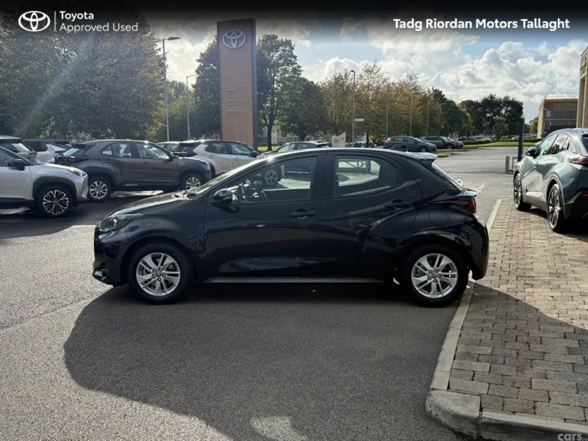 Toyota Yaris Hatchback, Petrol Hybrid, 2026, Black