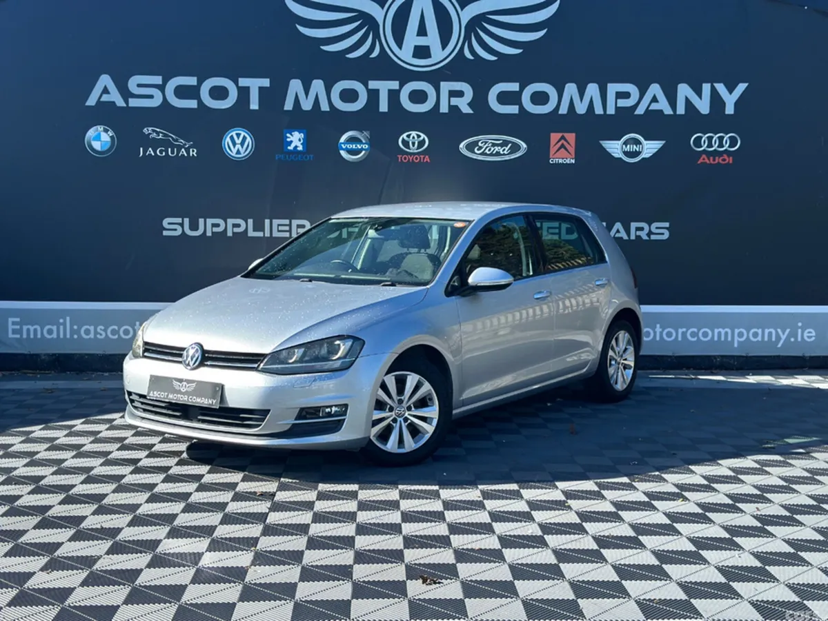 Volkswagen Golf Hatchback, Petrol, 2013, Silver