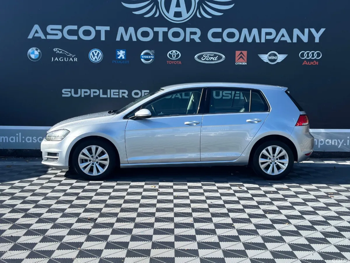 Volkswagen Golf Hatchback, Petrol, 2013, Silver