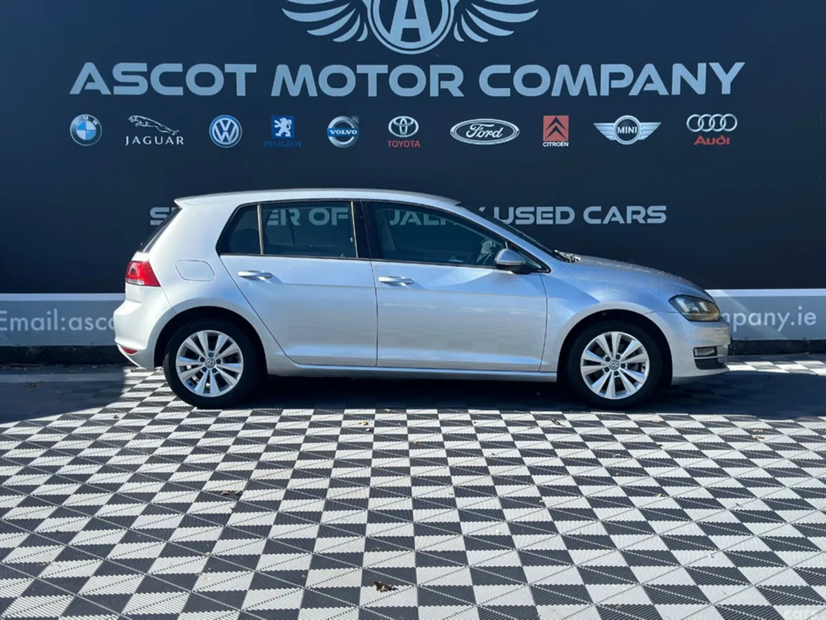Volkswagen Golf Hatchback, Petrol, 2013, Silver