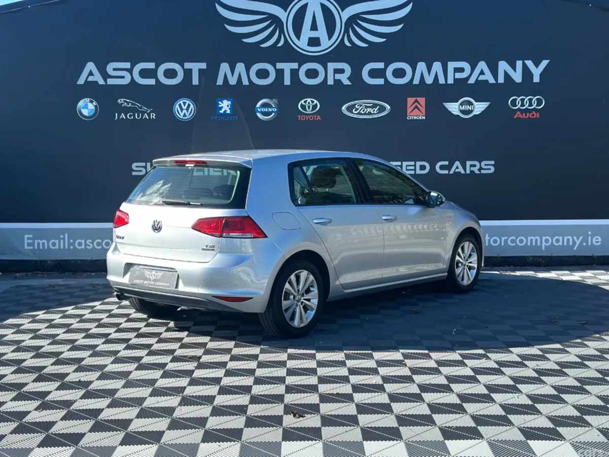 Volkswagen Golf Hatchback, Petrol, 2013, Silver