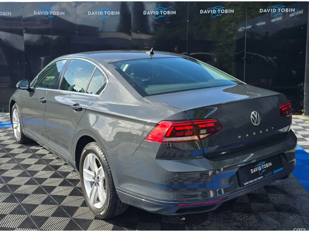 Volkswagen Passat Saloon, Diesel, 2020, Grey