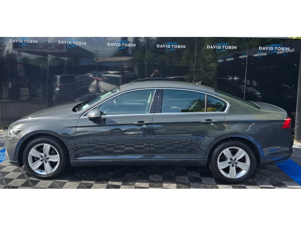 Volkswagen Passat Saloon, Diesel, 2020, Grey