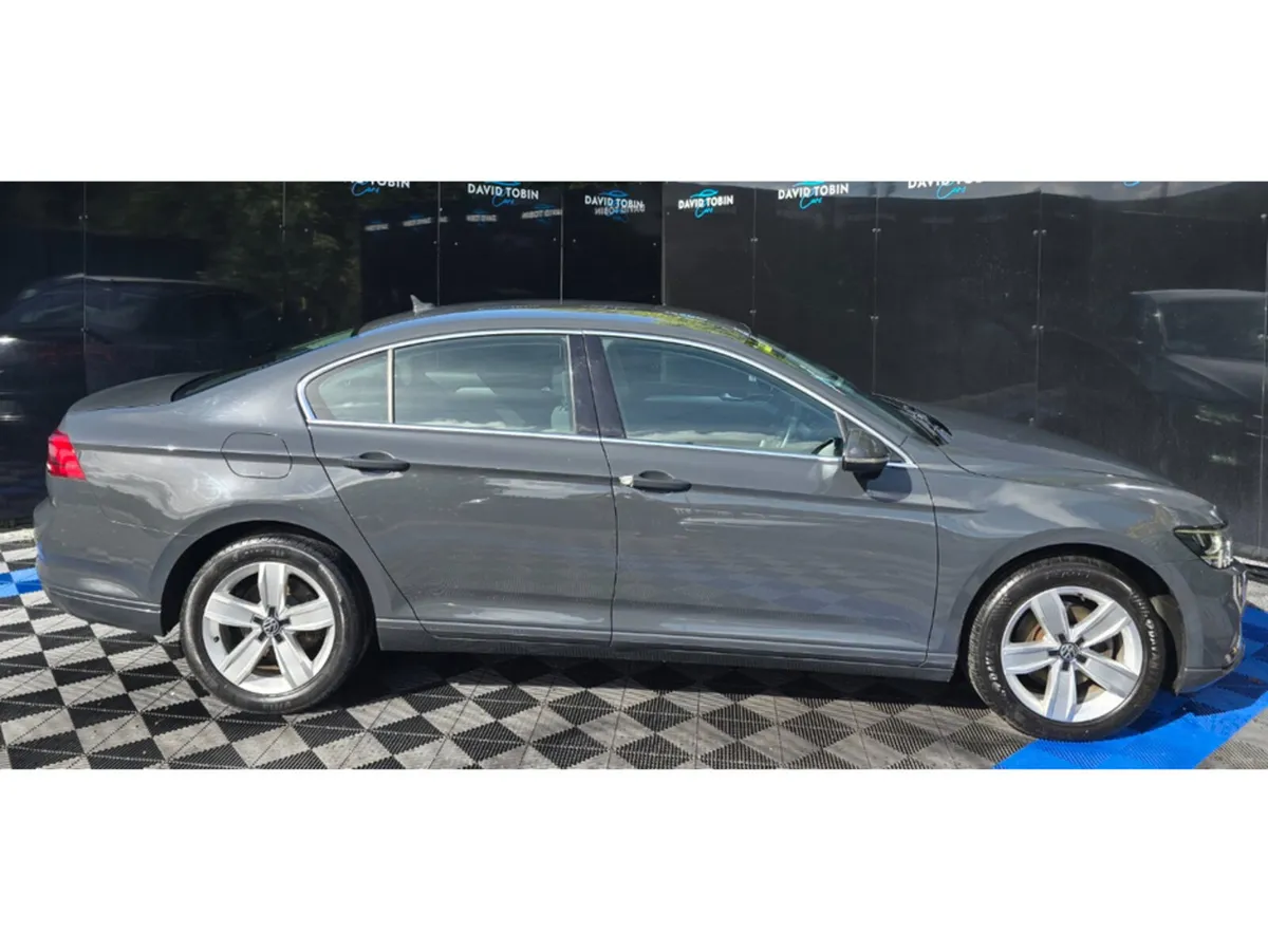 Volkswagen Passat Saloon, Diesel, 2020, Grey