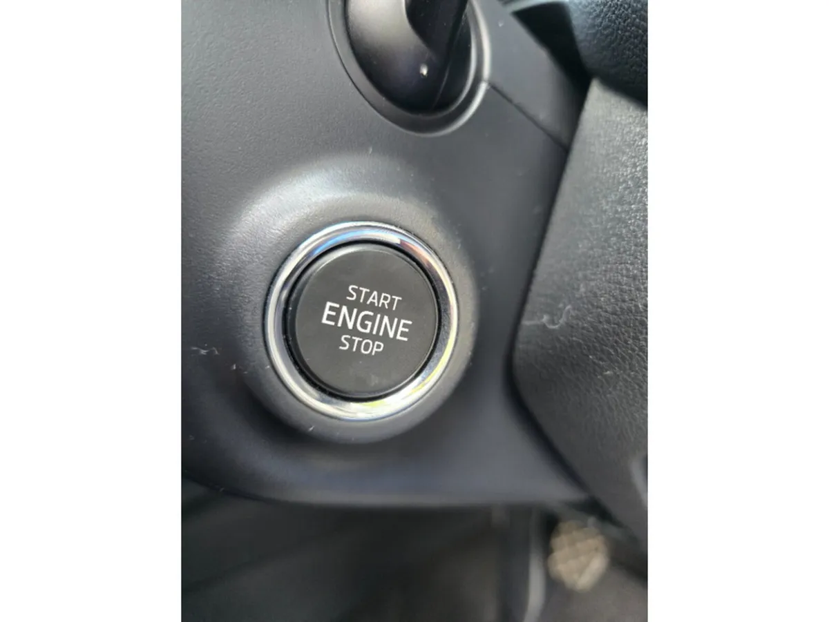 Skoda Octavia Hatchback, Diesel, 2023, Black