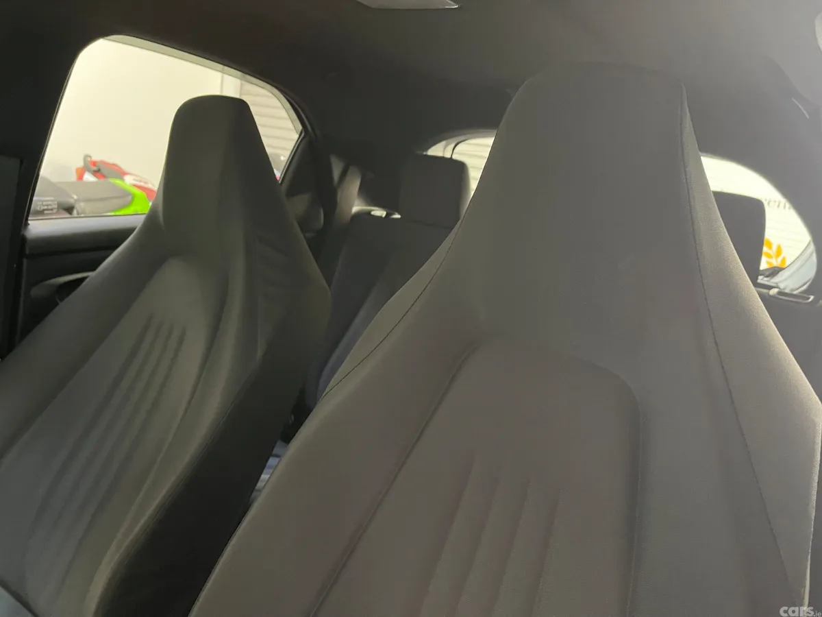 Toyota Yaris Hatchback, Petrol, 2020, White