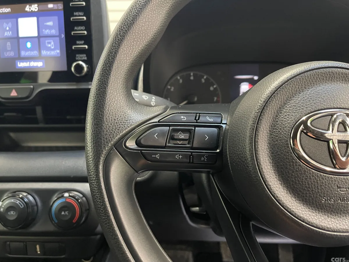Toyota Yaris Hatchback, Petrol, 2020, White