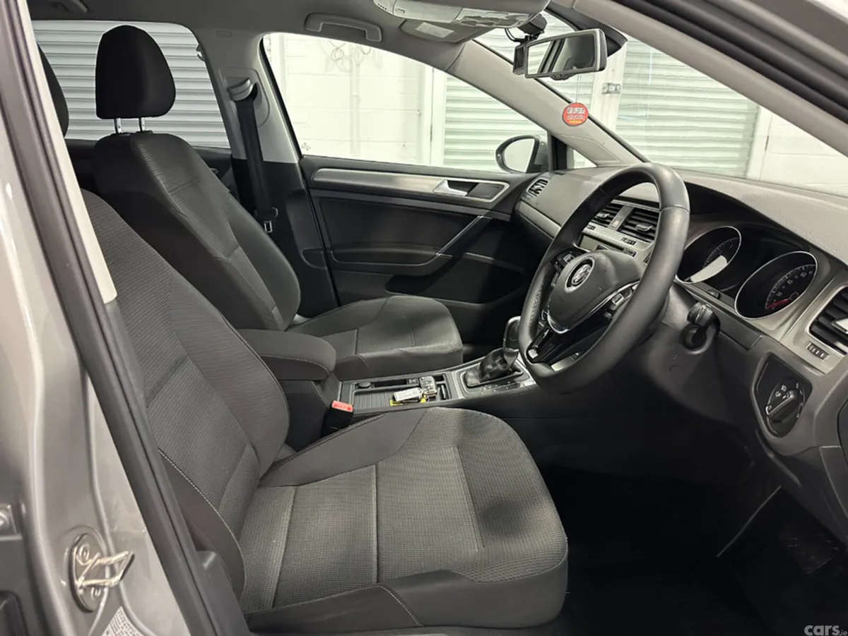 Volkswagen Golf Hatchback, Petrol, 2015, Silver
