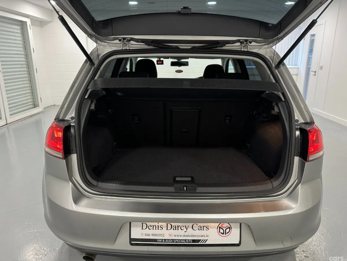 Volkswagen Golf Hatchback, Petrol, 2015, Silver