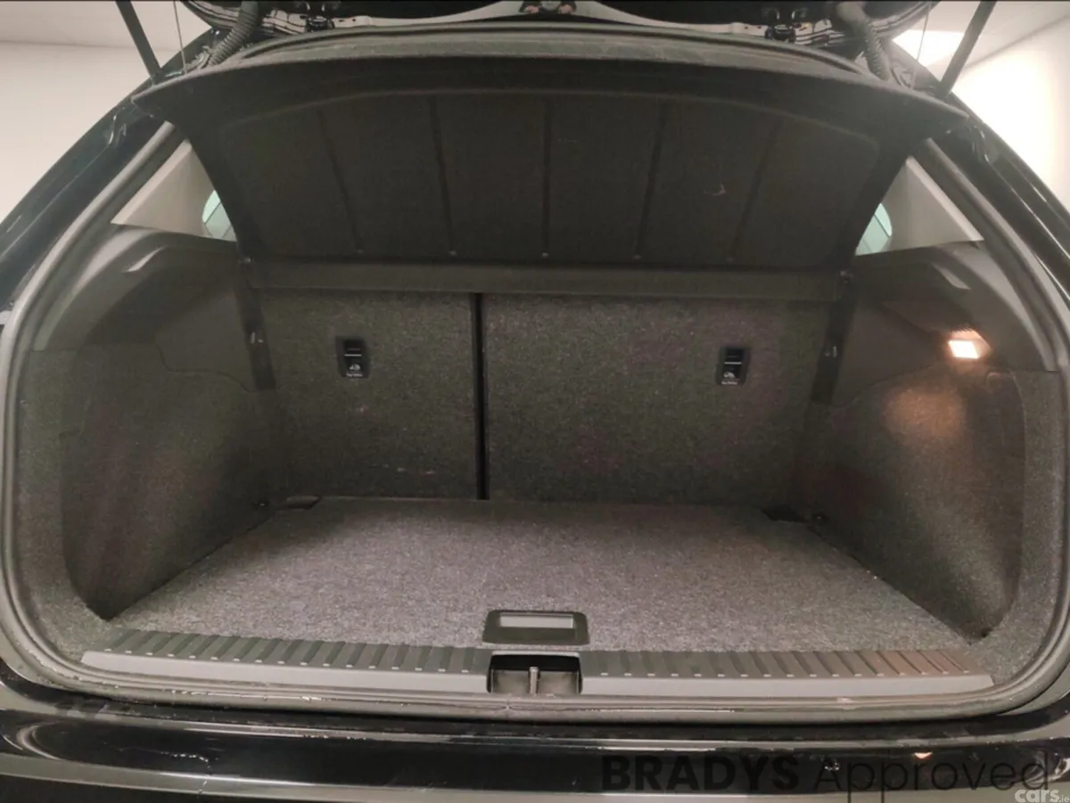 SEAT Arona Hatchback, Petrol, 2025, Black
