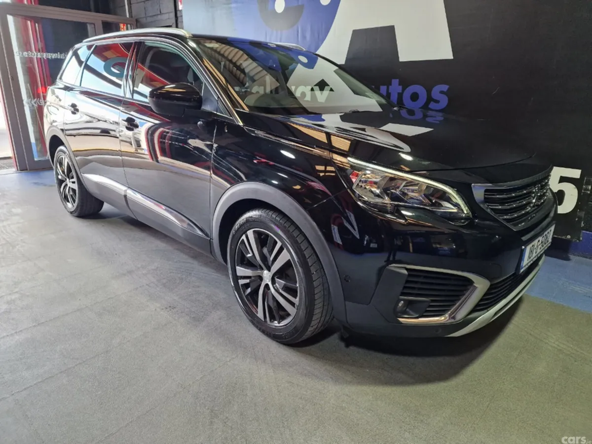 Peugeot 5008 MPV, Diesel, 2018, Black