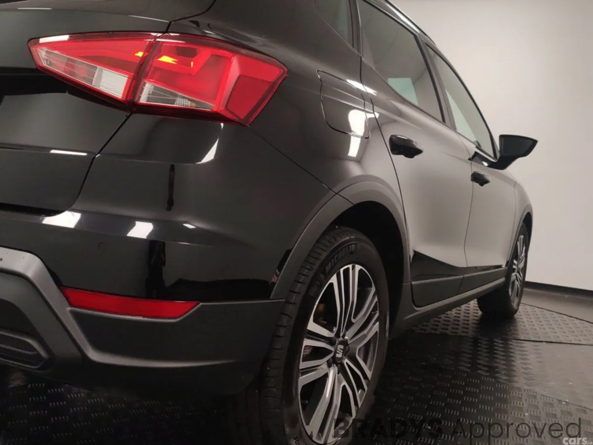 SEAT Arona Hatchback, Petrol, 2025, Black