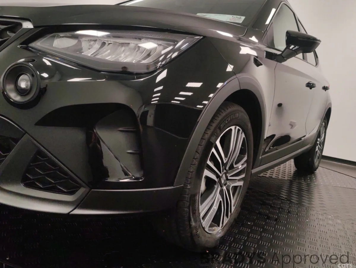 SEAT Arona Hatchback, Petrol, 2025, Black
