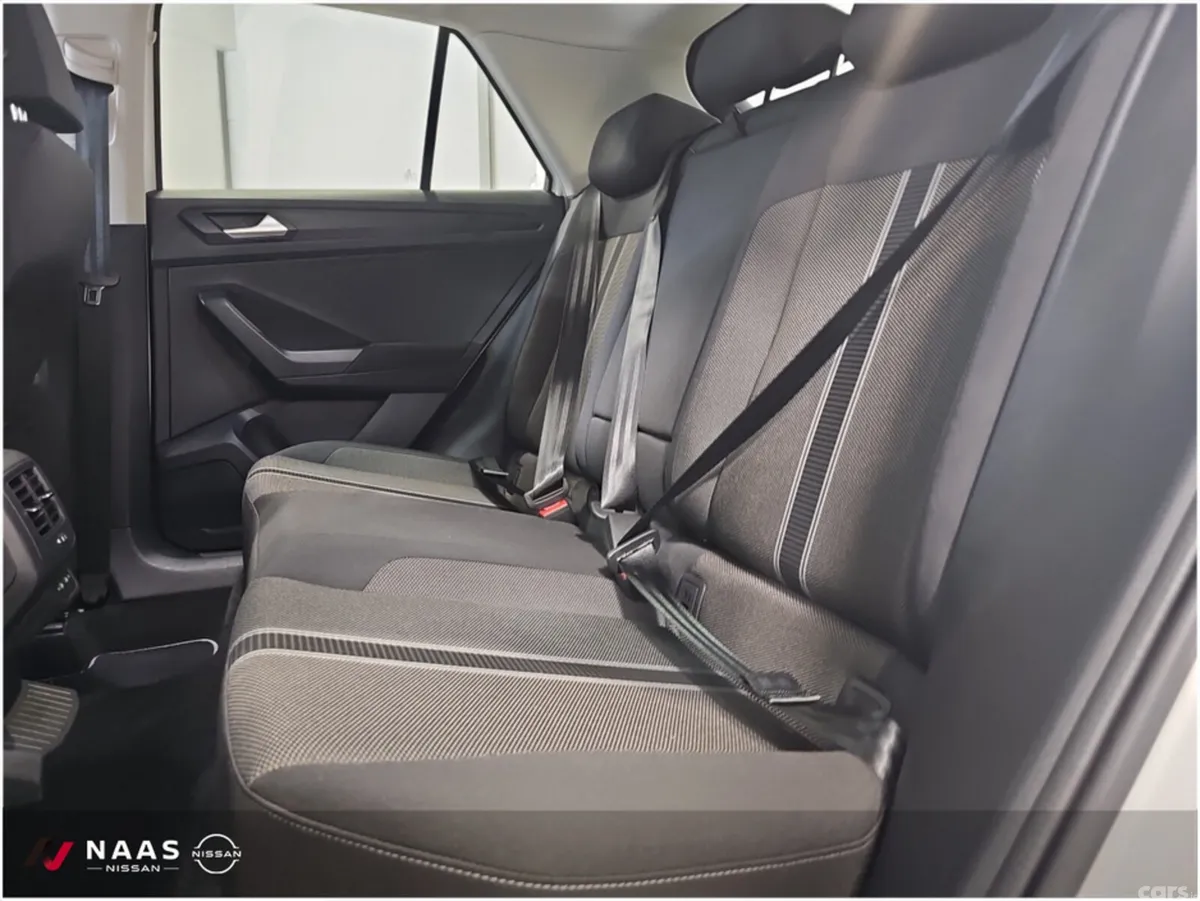 Volkswagen T-Roc Hatchback, Diesel, 2021, White