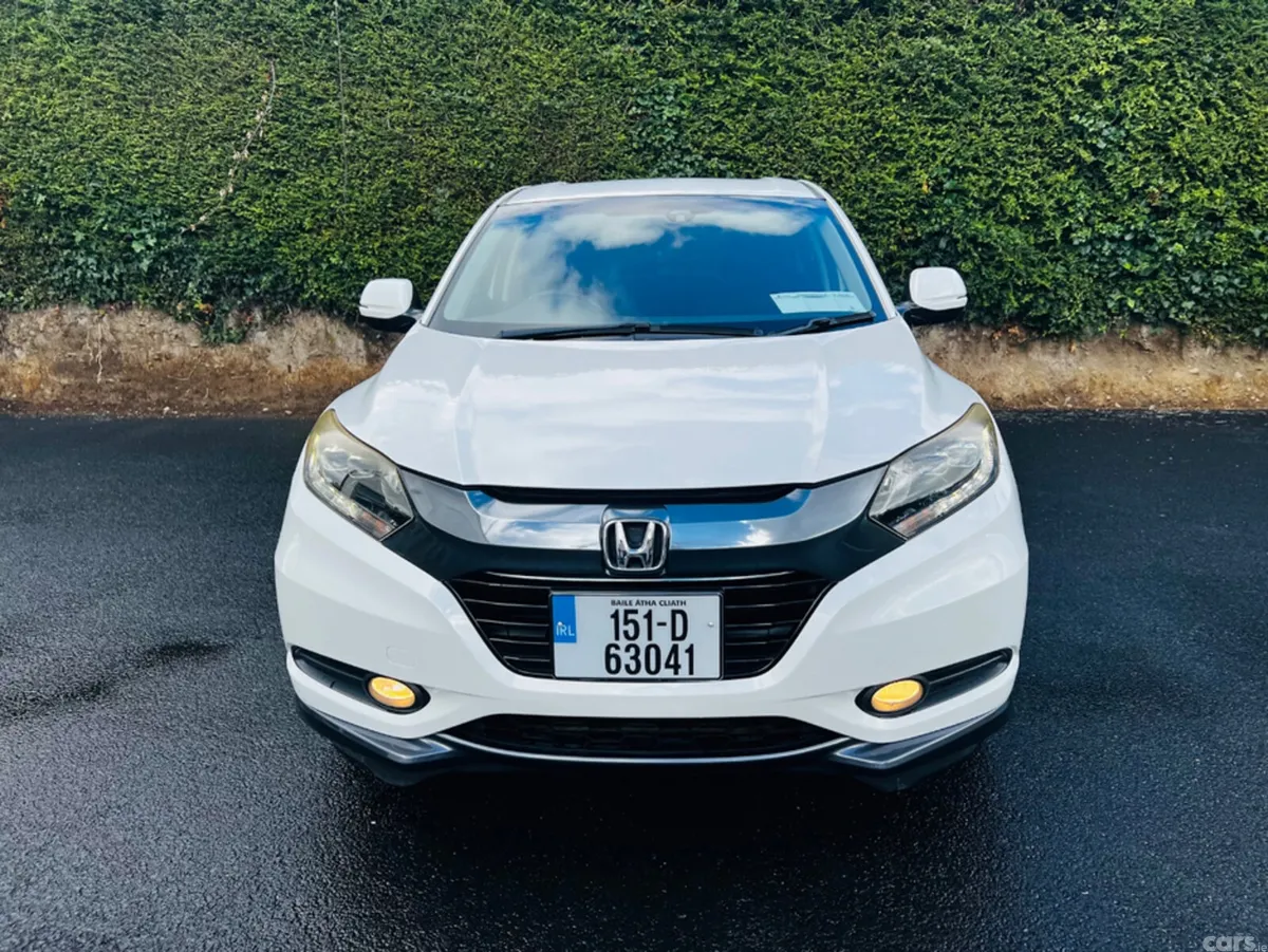 Honda Vezel Estate, Petrol Hybrid, 2015, White