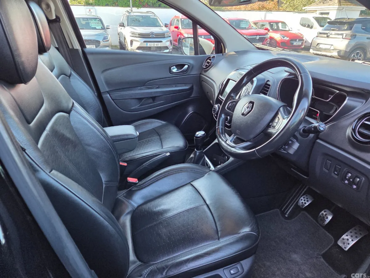 Renault Captur Hatchback, Diesel, 2019, Black