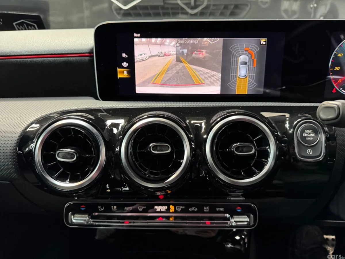 Mercedes-Benz A-Class Hatchback, Diesel, 2019, White