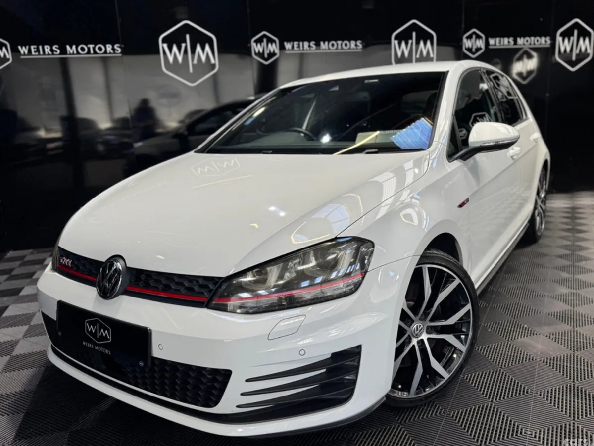 Volkswagen Golf Hatchback, Petrol, 2014, White