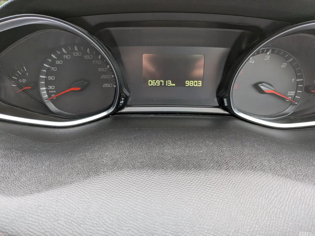 Peugeot 308 Hatchback, Diesel, 2017, Blue